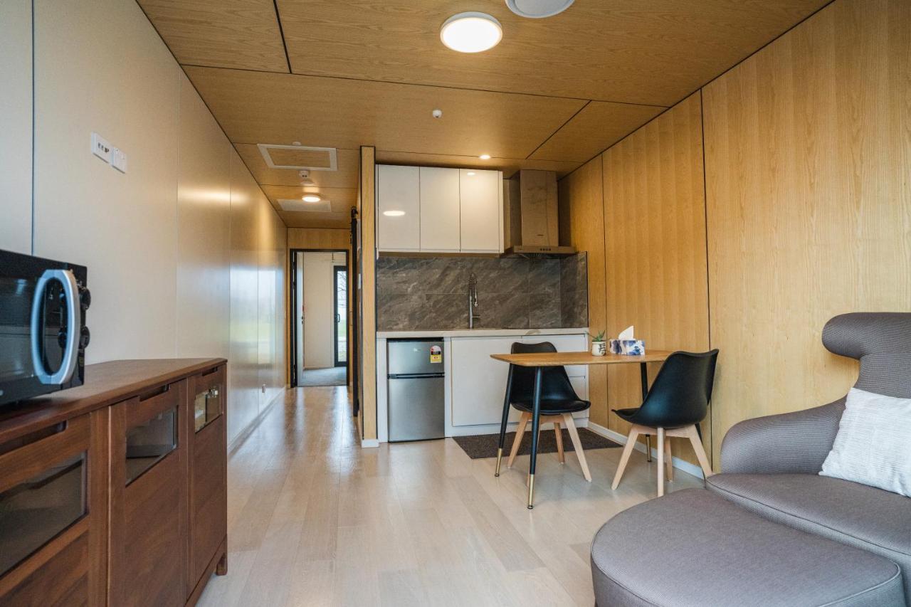 Jillylan Villa Apartment Cromwell Exterior foto